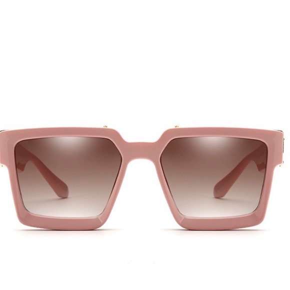 Muted Pink Fashion High Quality Sunglasses, Luxe Stylish Sunnies, UV Protection - Picture 2 of 3